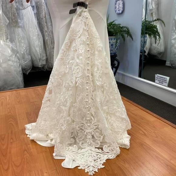 Allure bridal wedding dress